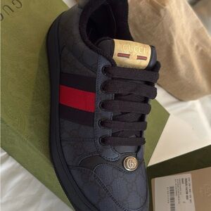 NEW! Gucci Men's Black and Red Stripe Sneakers